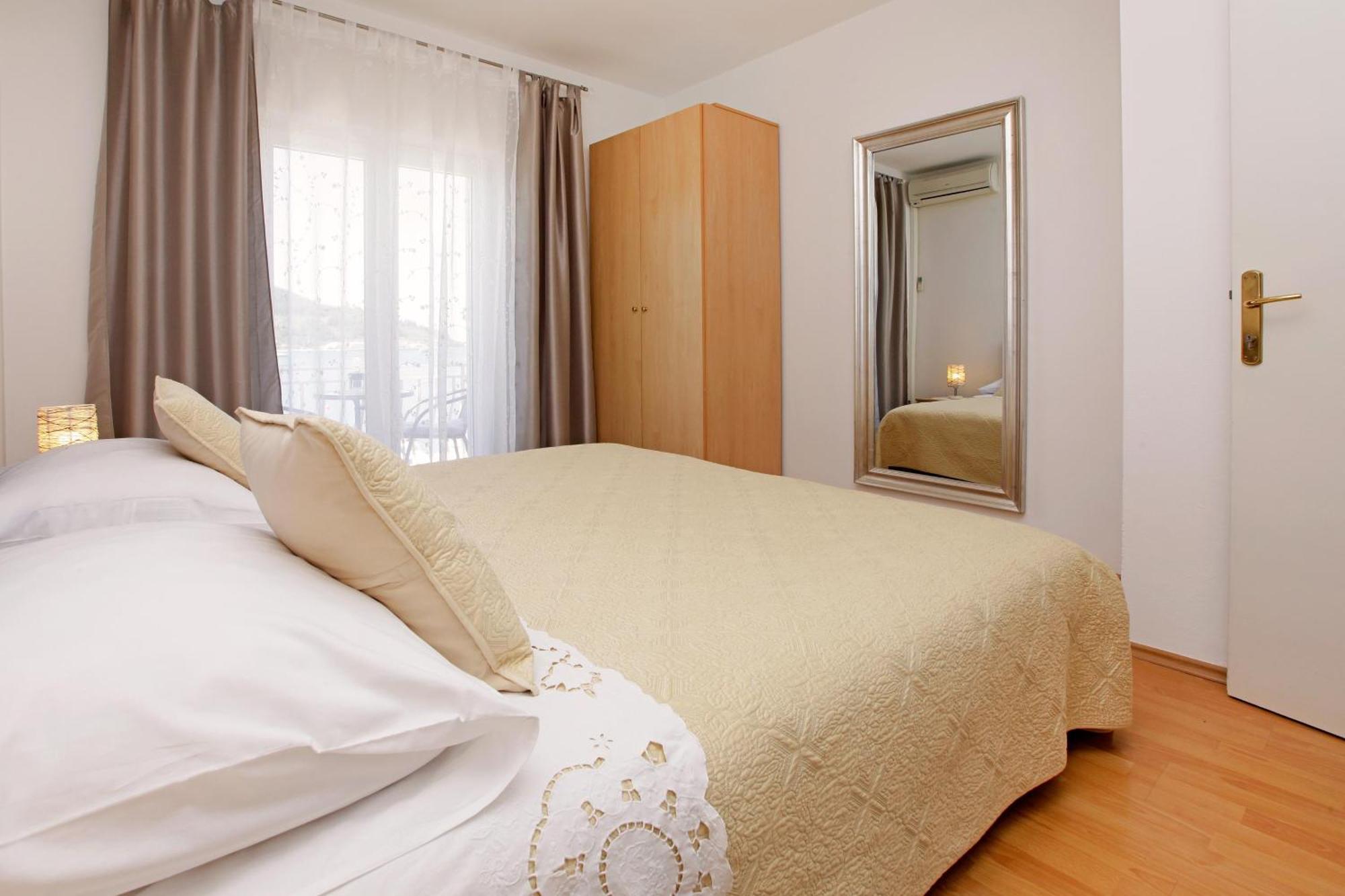 Sunshine Apartment Doda Vela Luka Eksteriør billede